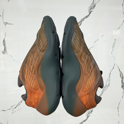 Yeezy 700 Cooper Fade (De Uso) - Urban Utility