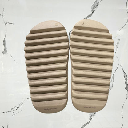 Adidas Yeezy Slide Pure (De Uso) - Urban Utility