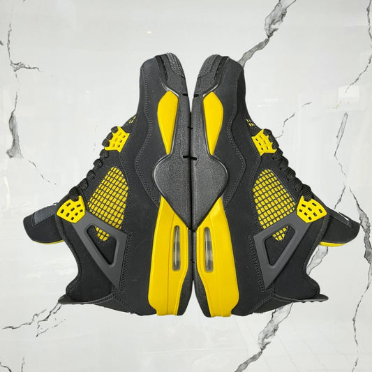 Jordan 4 Yellow Thunder (De Uso) - Urban Utility