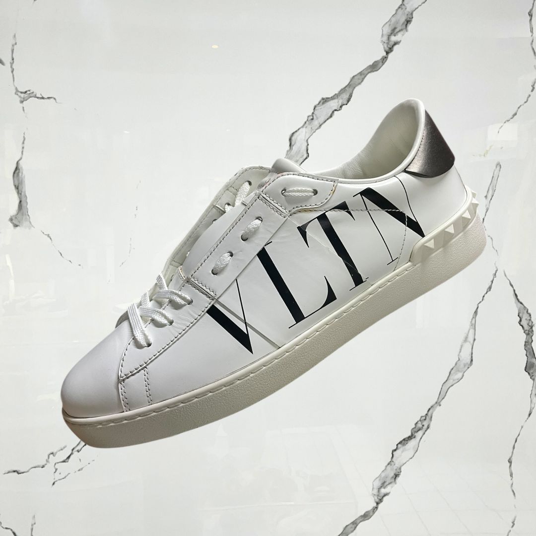 Valentino Garavani OpenVLTN Logo White Black Bronze (De Uso) - Urban Utility