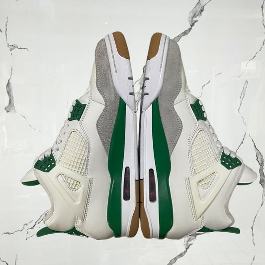 Jordan 4 SB Pine Green (De Uso) - Urban Utility