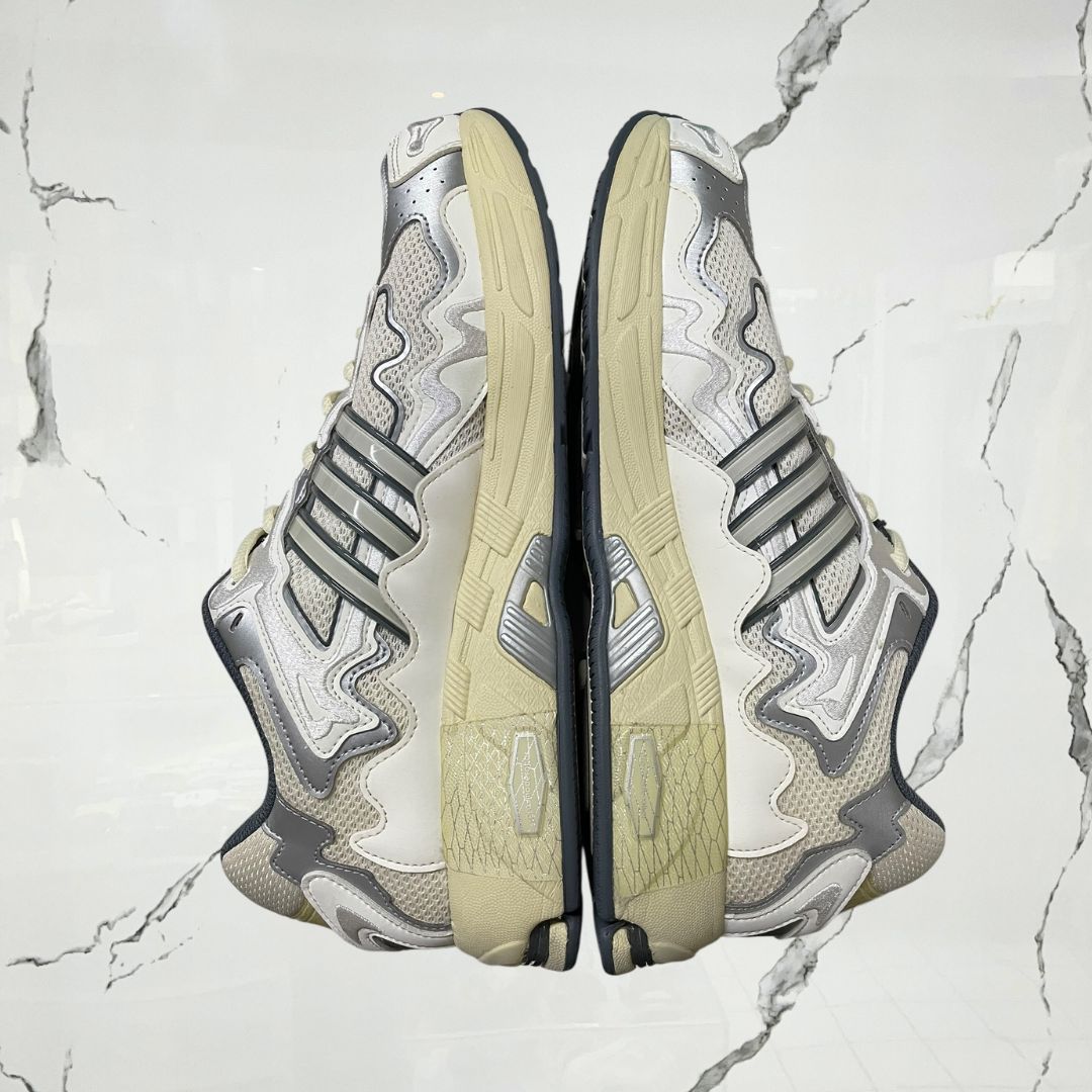 Adidas Response CL Bad Bunny (De Uso) - Urban Utility