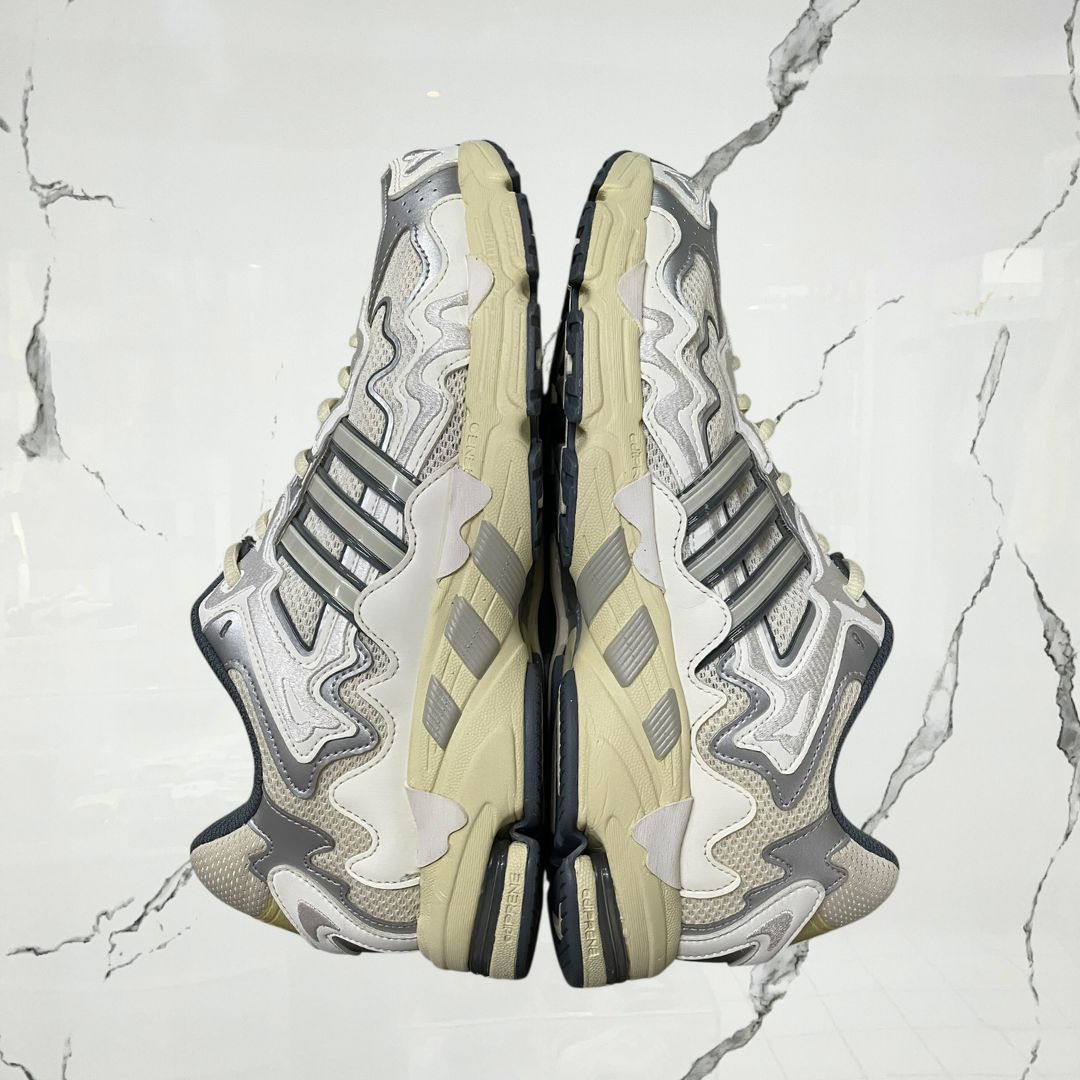 Adidas Response CL Bad Bunny (De Uso) - Urban Utility