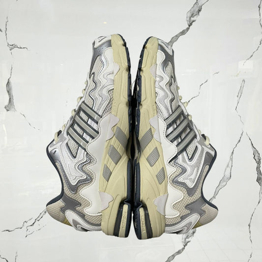Adidas Response CL Bad Bunny (De Uso) - Urban Utility