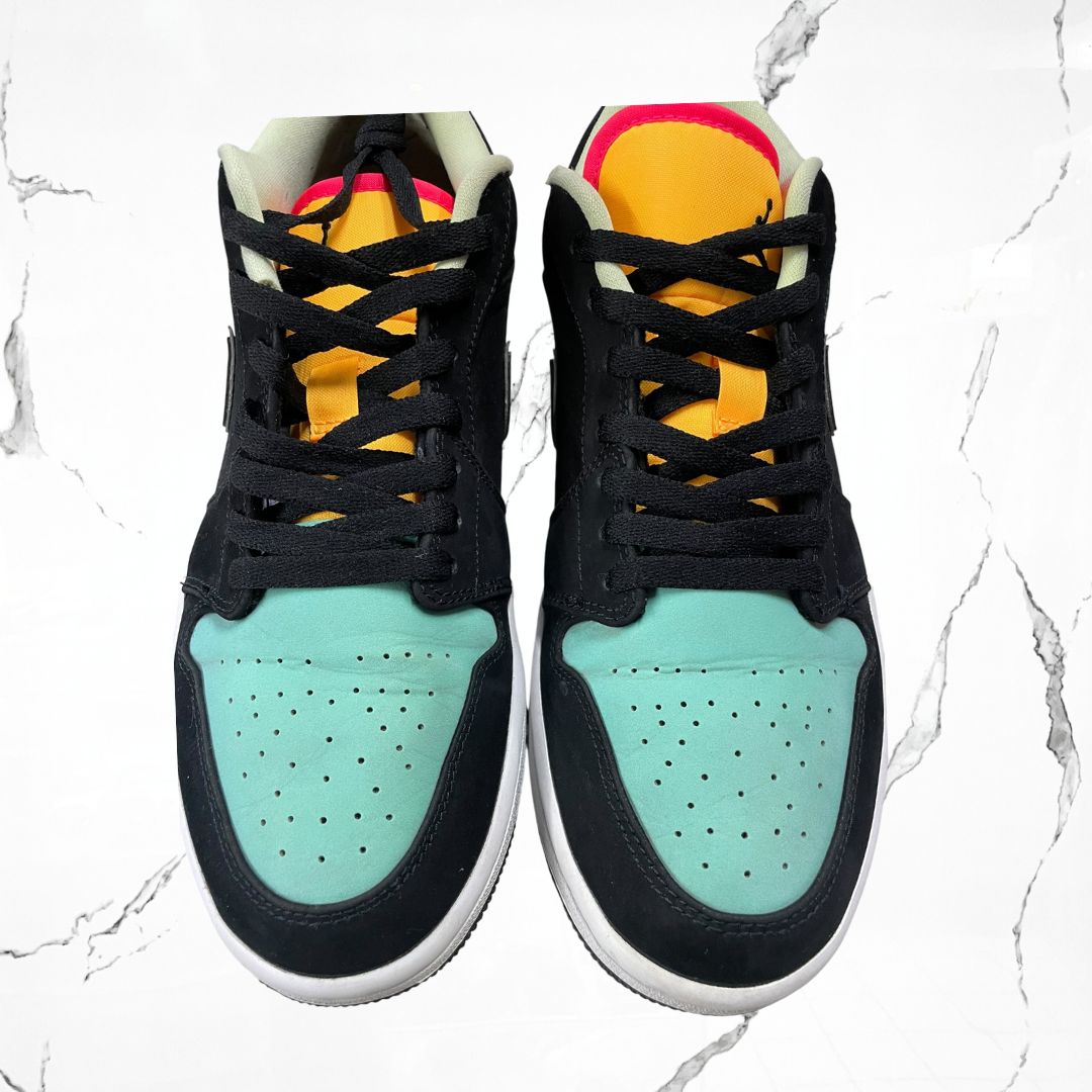 Jordan 1 Low Black Aurora Green Laser Orange (De Uso) - Urban Utility