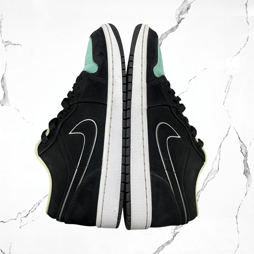 Jordan 1 Low Black Aurora Green Laser Orange (De Uso) - Urban Utility