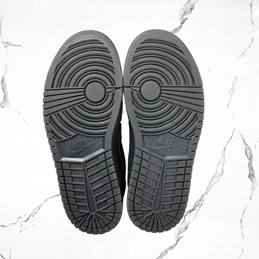 Jordan 1 Low Travis Scott Black Phantom (De Uso) - Urban Utility