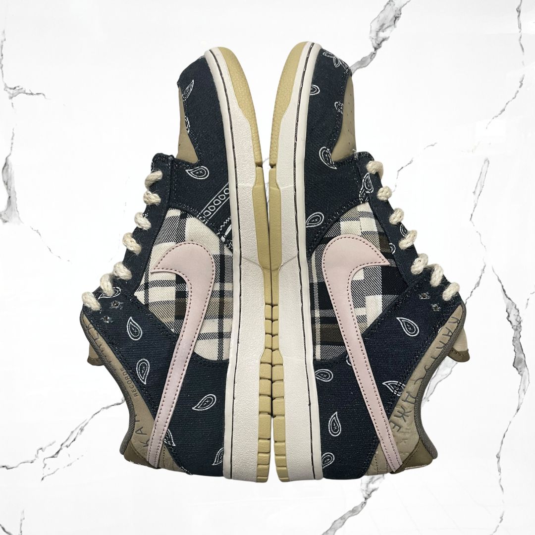Dunk SB Low Travis Scott (Special Box) (De Uso) - Urban Utility