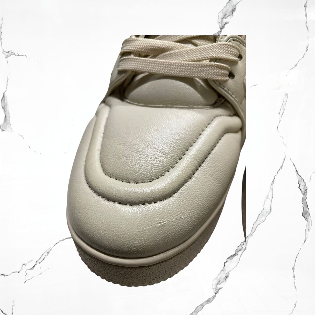 Louis Vuitton Trainer Beige (De Uso) - Urban Utility