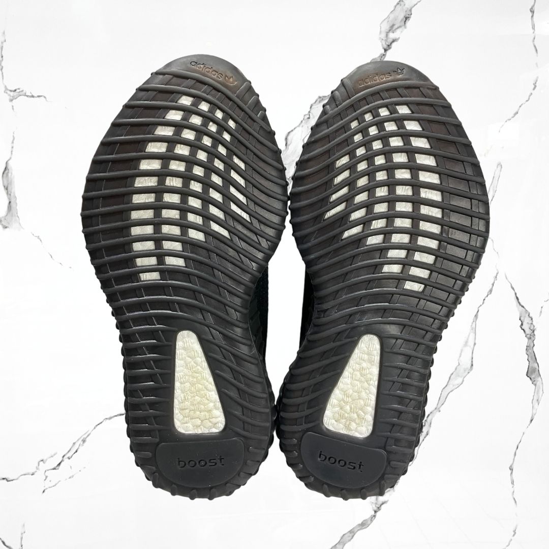 Adidas Yeezy Boost 350 V2 Core Black White (De Uso) - Urban Utility