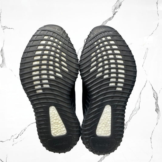 Yeezy Boost 350 V2 Onyx (De Uso) - Urban Utility