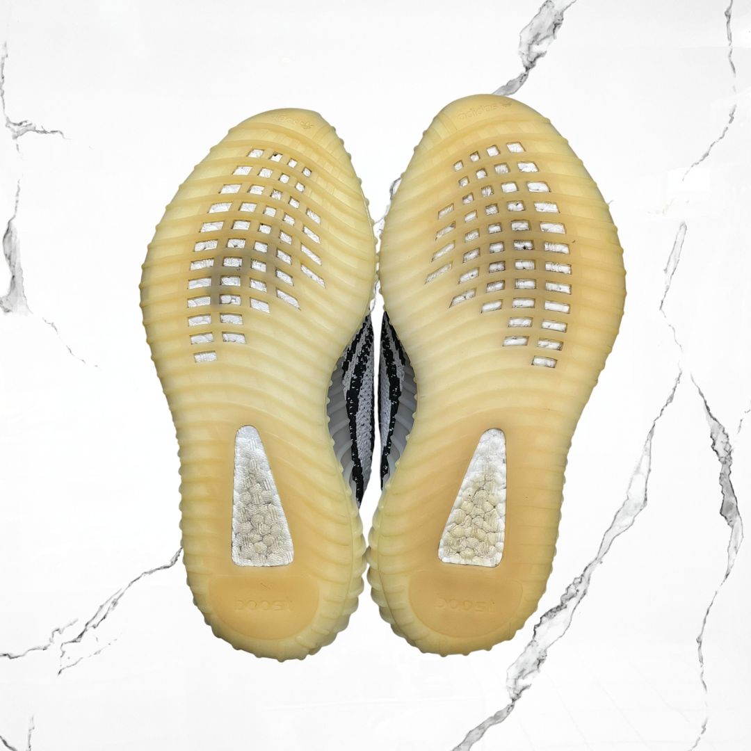 Adidas Yeezy Boost 350 Zebra (De Uso) - Urban Utility