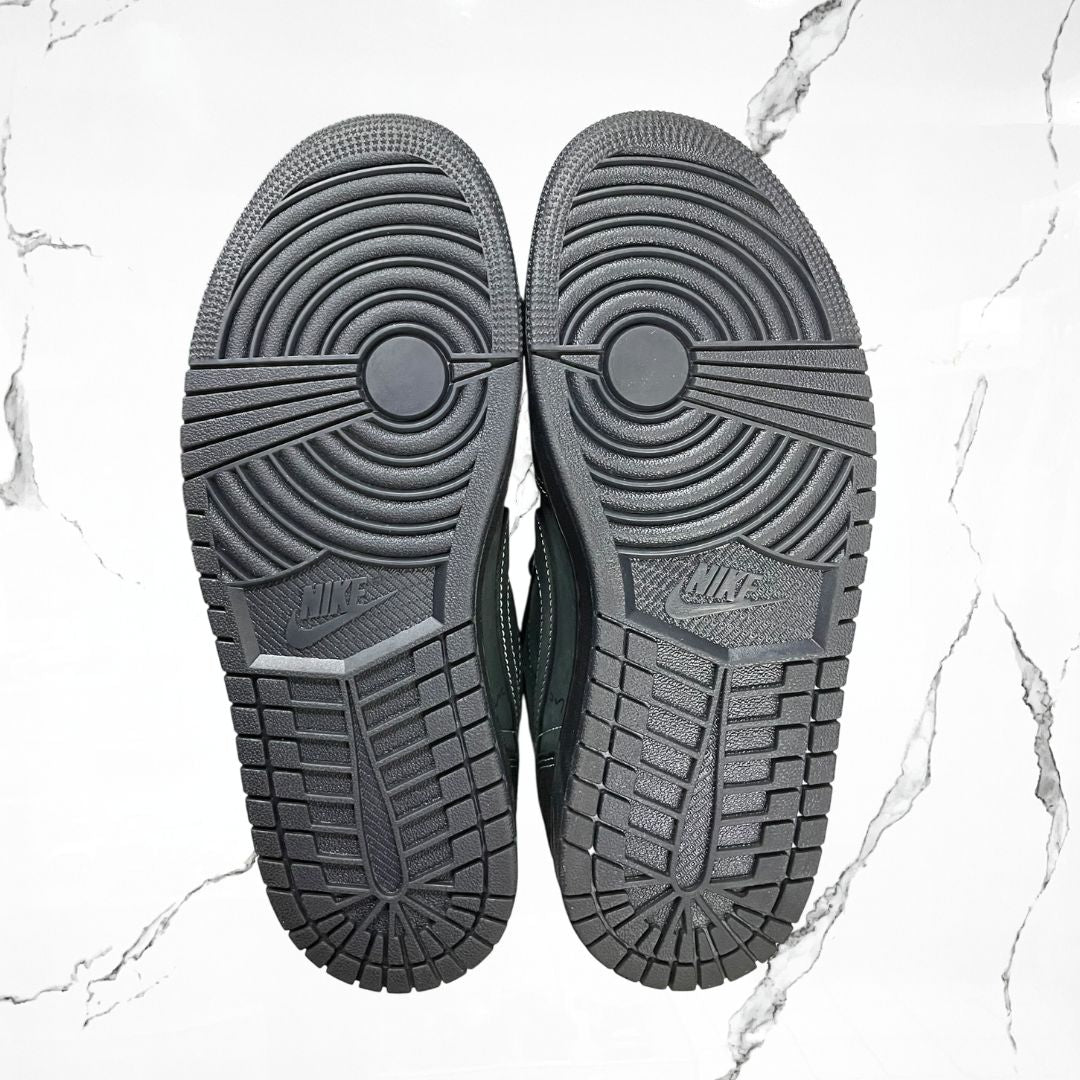 Jordan 1 Low Travis Scott Black Phantom (De Uso) - Urban Utility