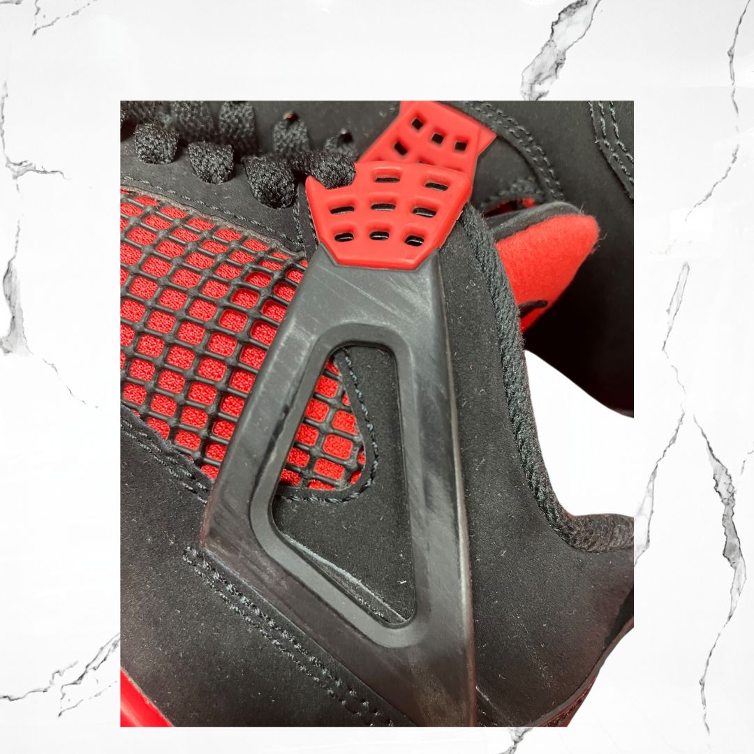 Jordan 4 Red Thunder (De Uso) - Urban Utility