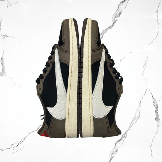 Jordan 1 Low OG Travis Scott Mocha (De Uso)