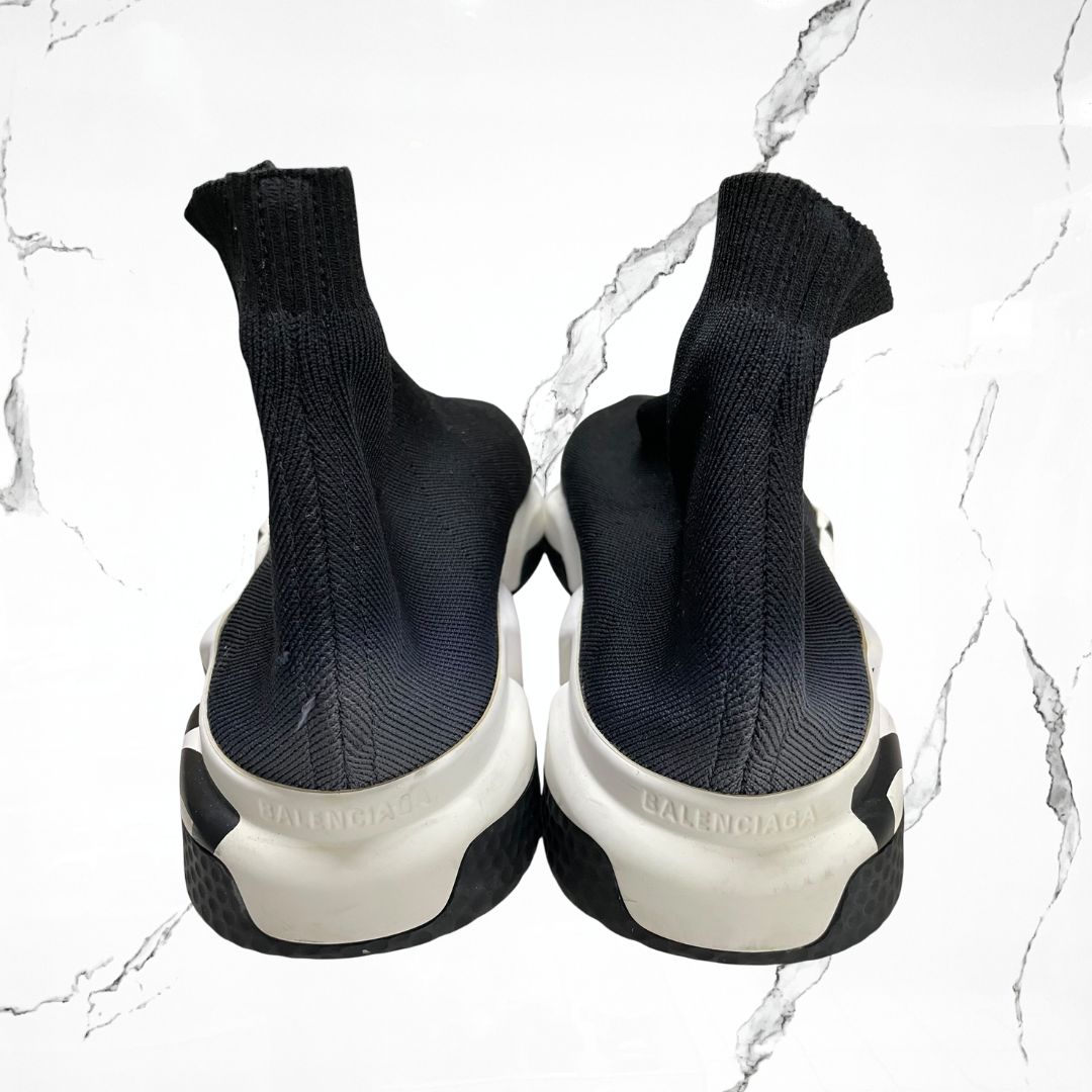 Balenciaga Speed Graffiti Trainers Black White (De Uso) - Urban Utility