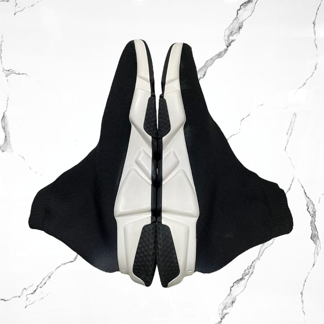 Balenciaga Speed Graffiti Trainers Black White (De Uso) - Urban Utility