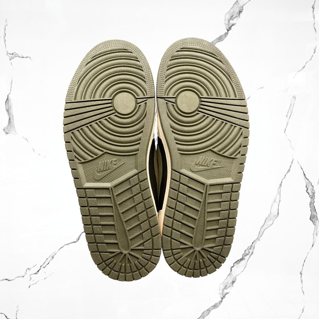 Jordan 1 Low Travis Scott Olive (W) (De Uso) - Urban Utility