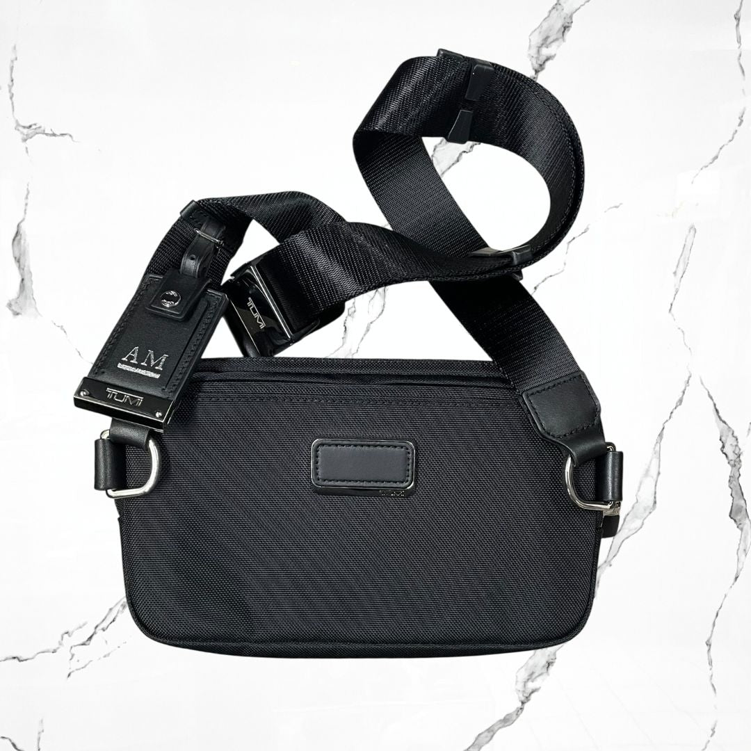 Tumi Bandolera Black (De Uso) - Urban Utility