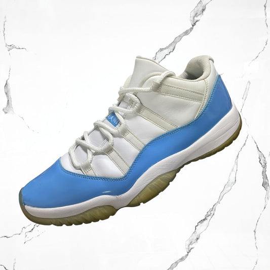 Jordan 11 Low University Blue (2017) (De Uso)