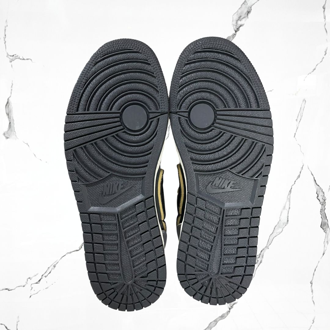 Jordan 1 Low OG EX Black Smoke Grey (De Uso)