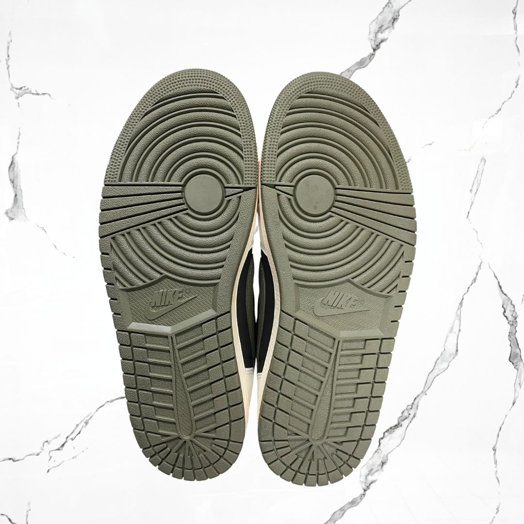 Jordan 1 Low OG  Travis Scott Olive (W) (De Uso)