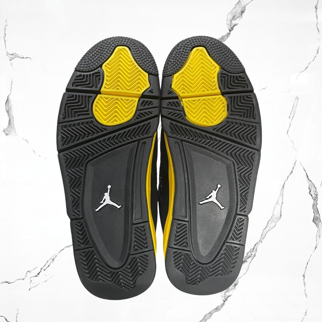 Jordan 4 Yellow Thunder (De Uso) - Urban Utility