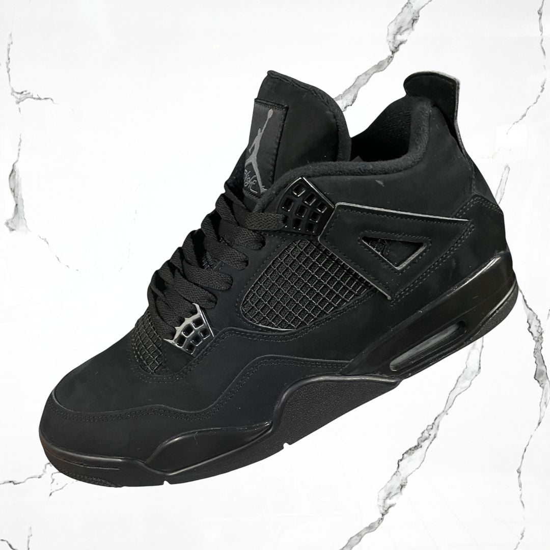 Jordan 4 Black Cat (De Uso) - Urban Utility