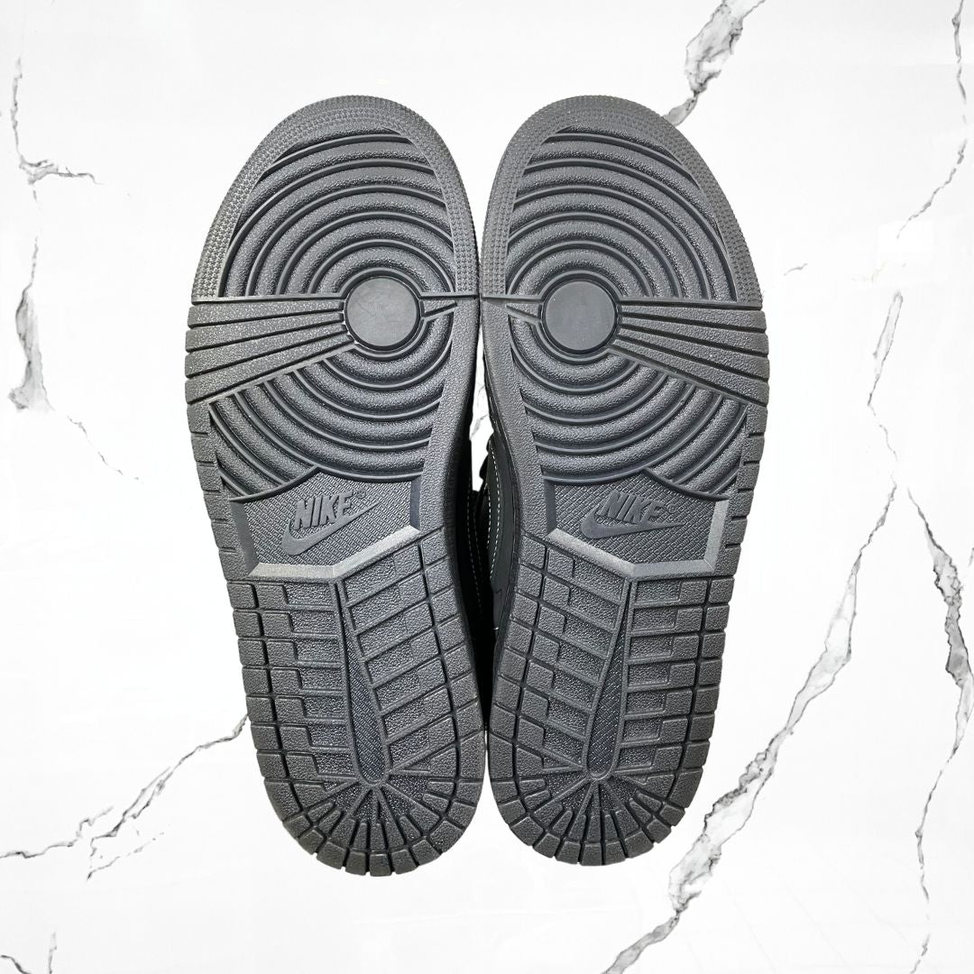 Jordan 1 Low OG Travis Scott Black Phantom (De Uso) - Urban Utility