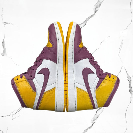 Jordan 1 High OG Brotherhood (De Uso)