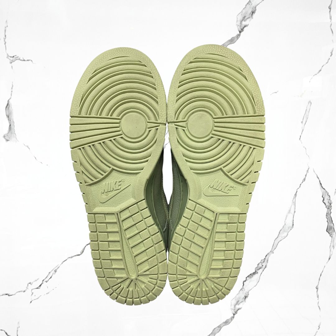 Nike Dunk Low Oil Green Olive Aura (De Uso) - Urban Utility