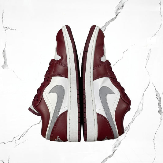 Jordan 1 Low White Bordeaux (De Uso)