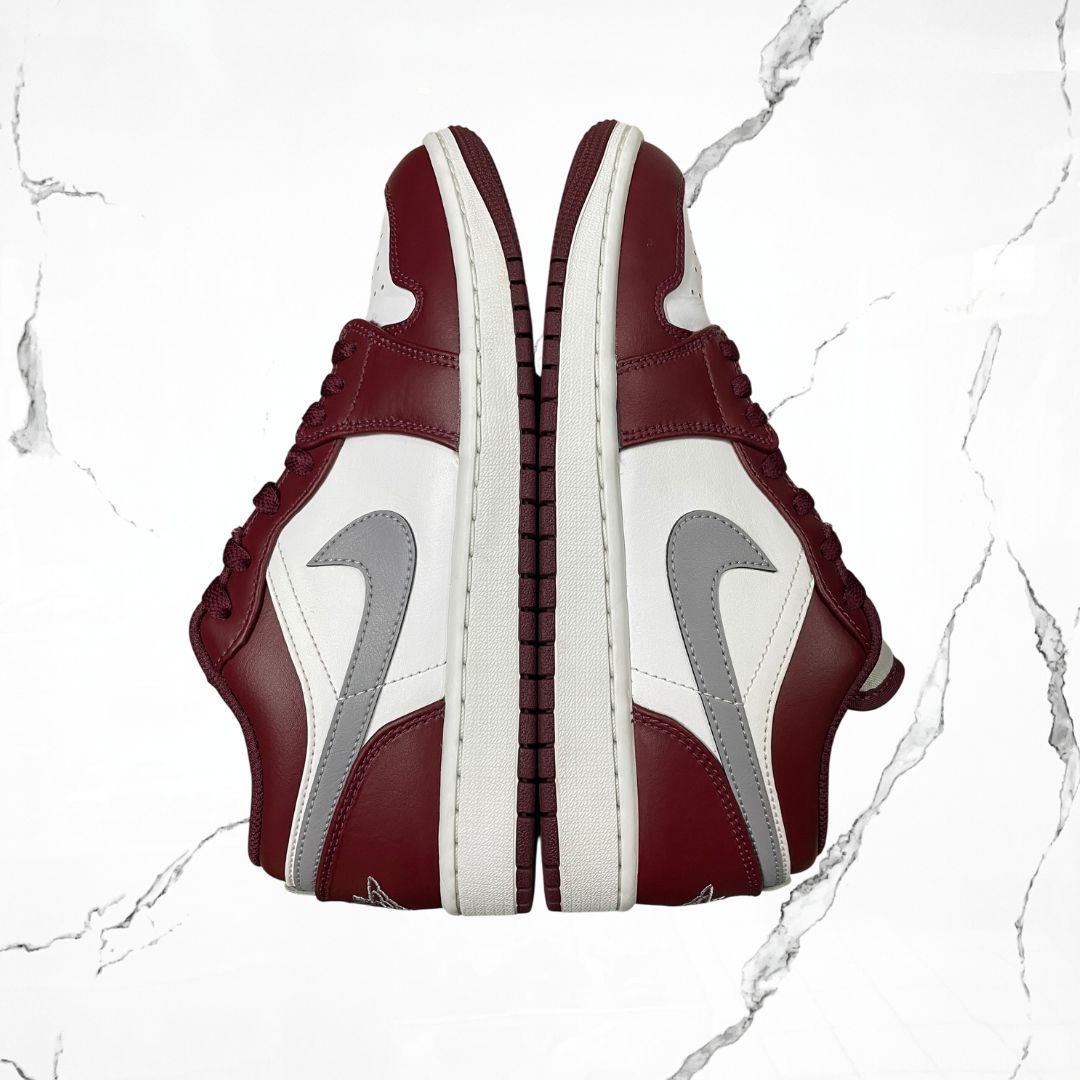 Jordan 1 Low White Bordeaux (De Uso)