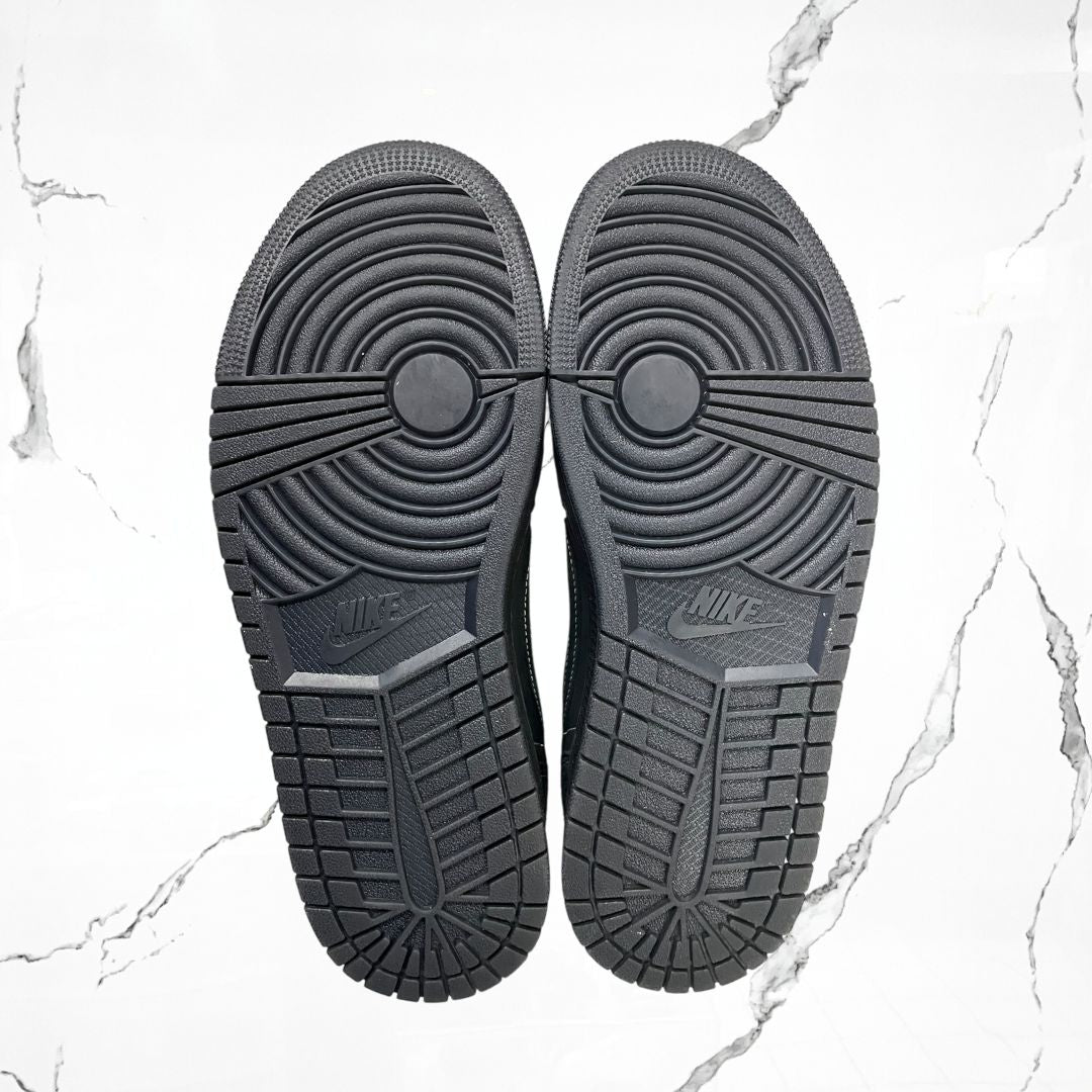 Jordan 1 Low Travis Scott Black Phantom (De Uso) - Urban Utility