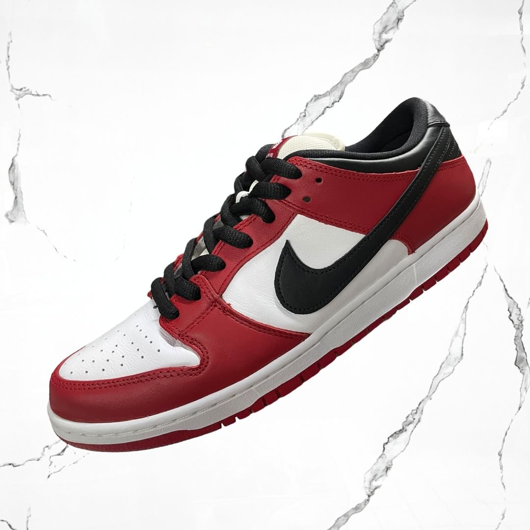 Dunk SB Low J - Pack Chicago (De Uso) - Urban Utility