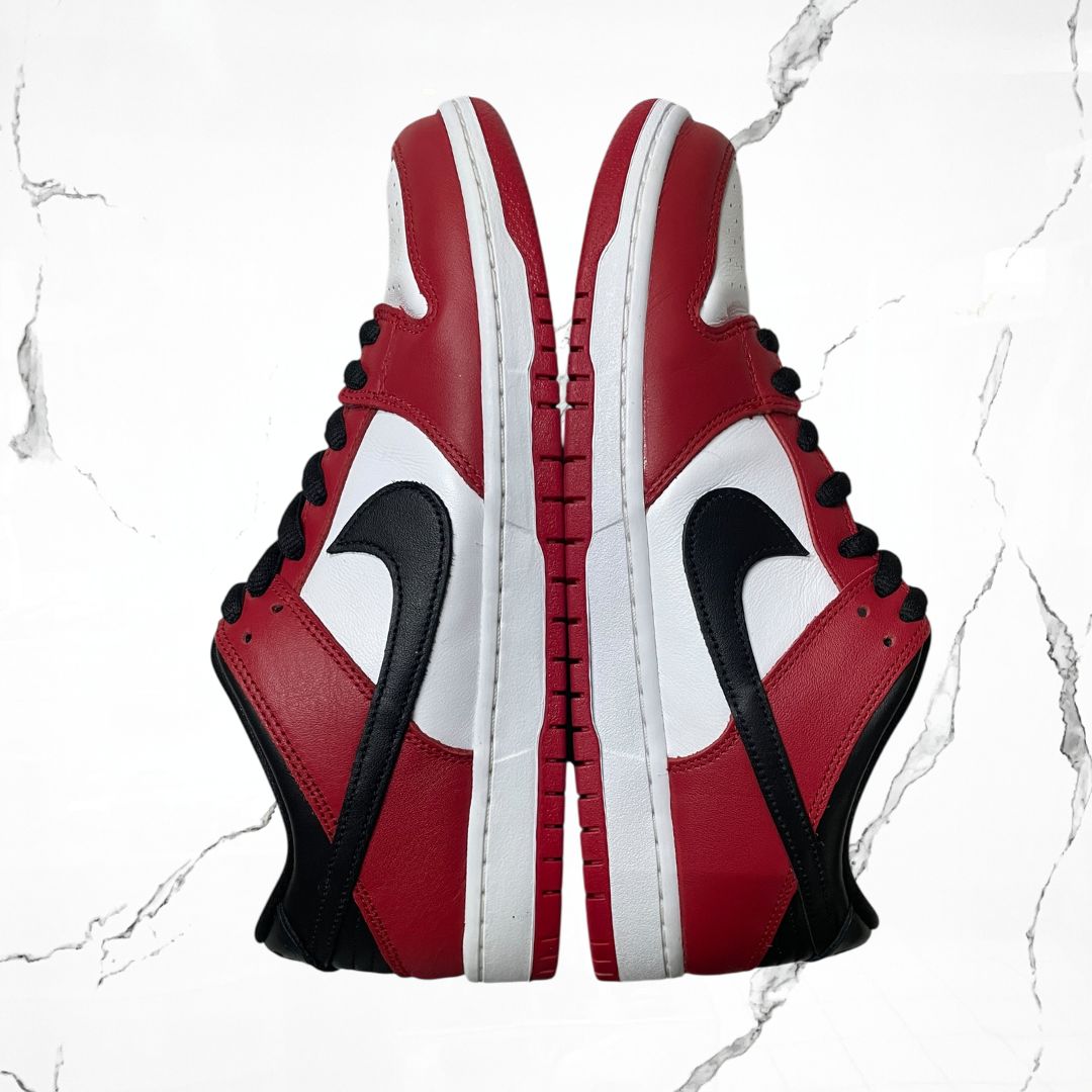 Dunk SB Low J - Pack Chicago (De Uso) - Urban Utility