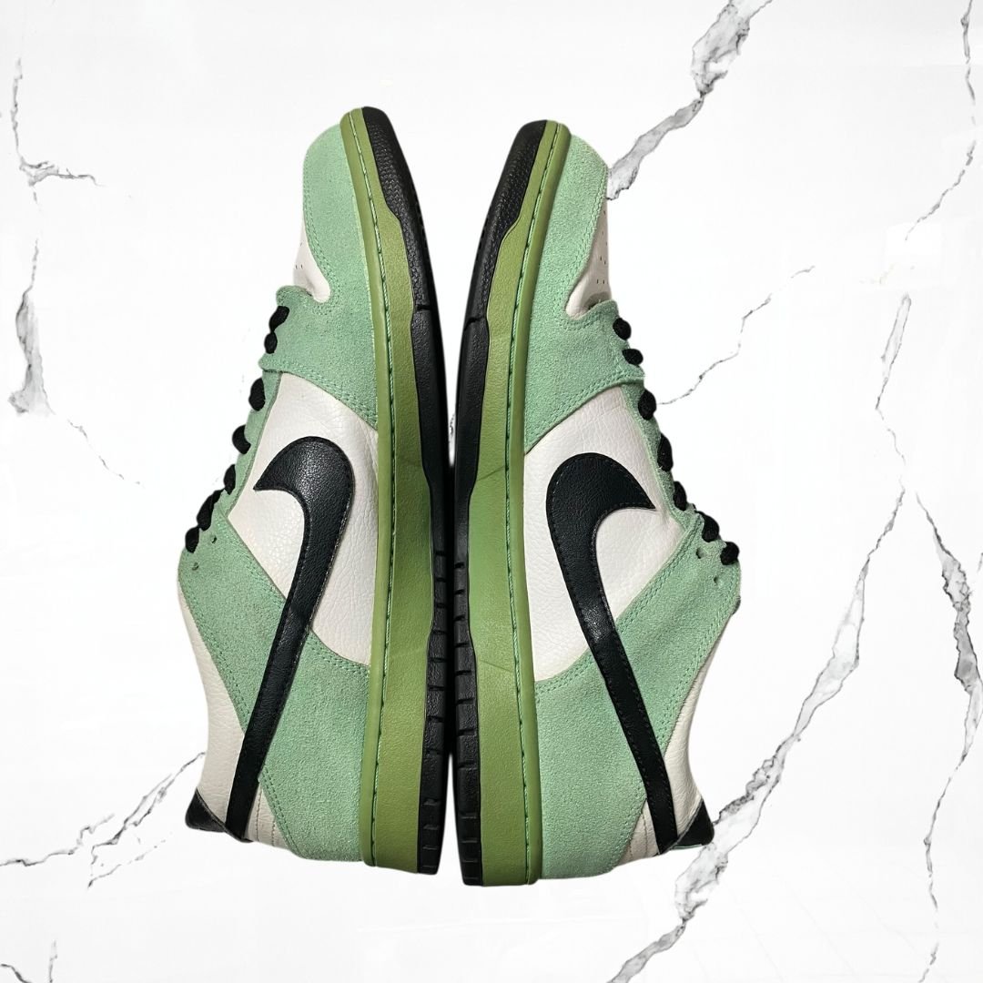 Dunk SB Low Sea Crystal (De Uso) - Urban Utility