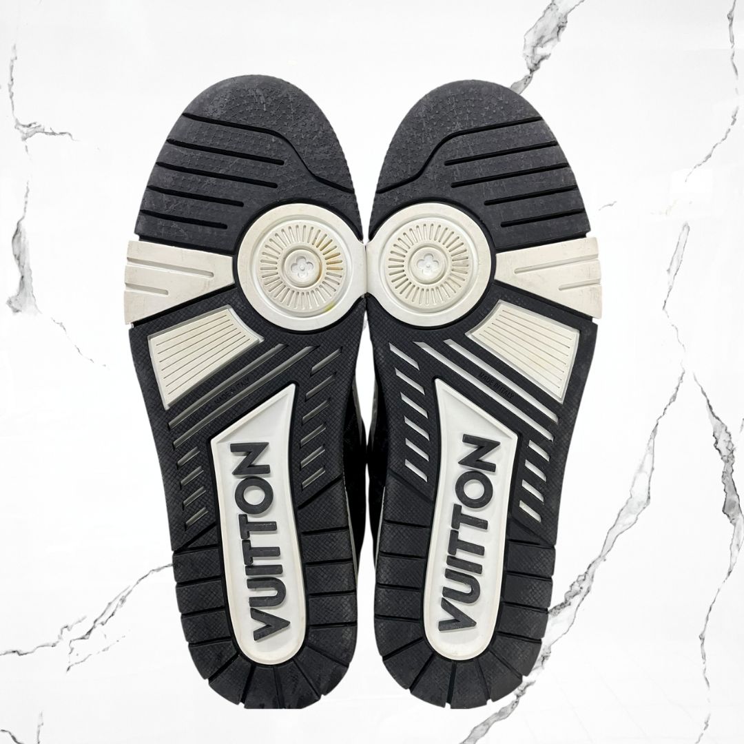 Louis Vuitton Trainer White Black Denim (De Uso) - Urban Utility
