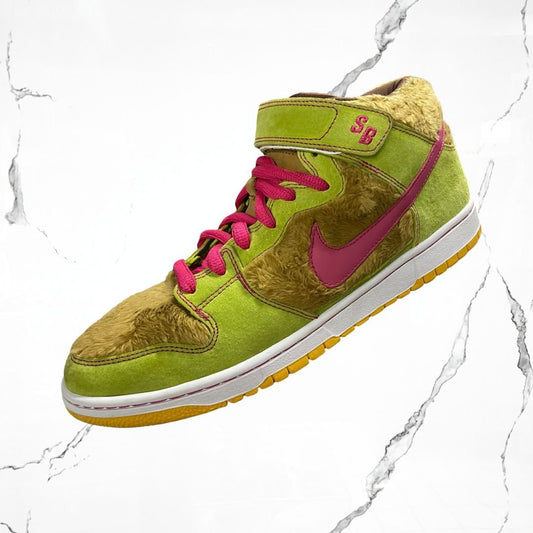 Dunk SB Mid Mama Bear (De Uso) - Urban Utility