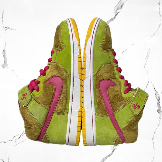 Dunk SB Mid Mama Bear (De Uso) - Urban Utility