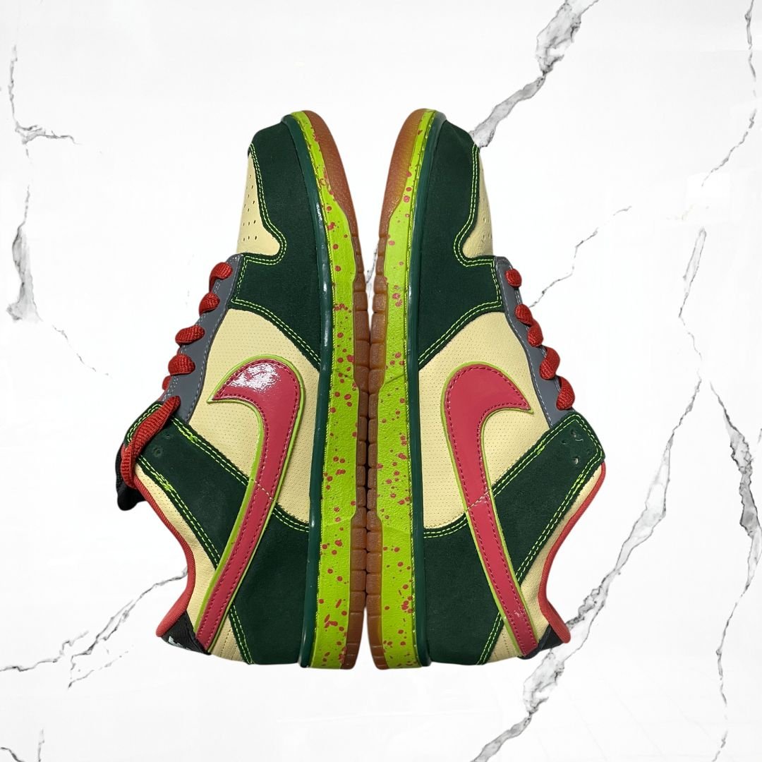 Dunk SB Low Mosquito (De uso) - Urban Utility