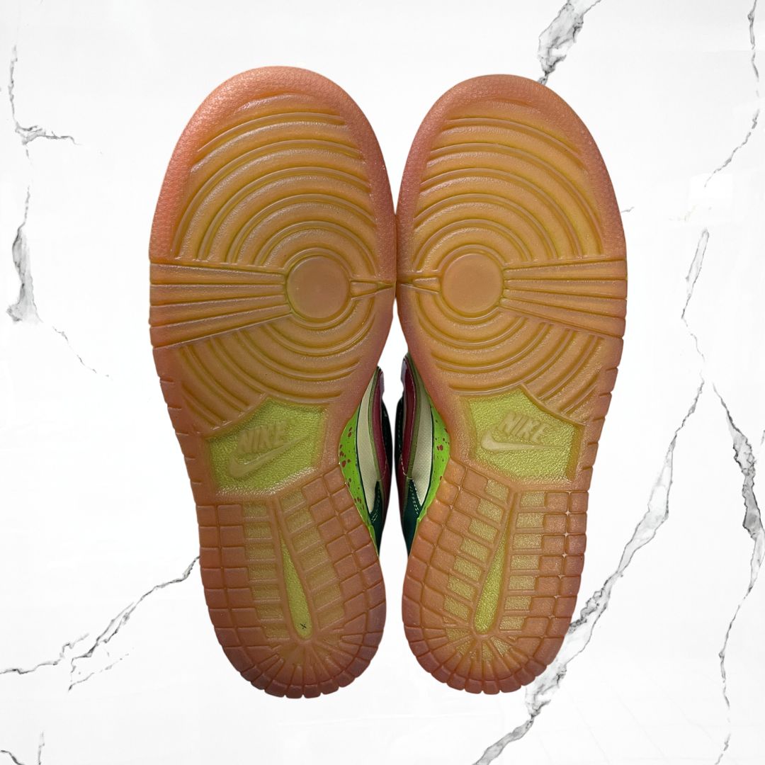 Dunk SB Low Mosquito (De uso) - Urban Utility