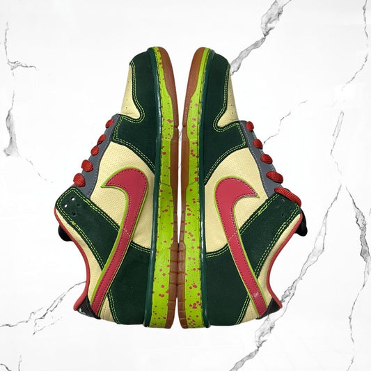 Dunk SB Low Mosquito (De uso) - Urban Utility