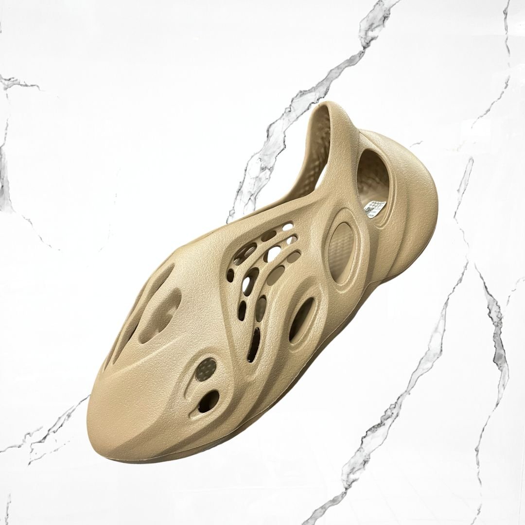 Adidas Yeezy Foam RNR Clay Taupe - Urban Utility