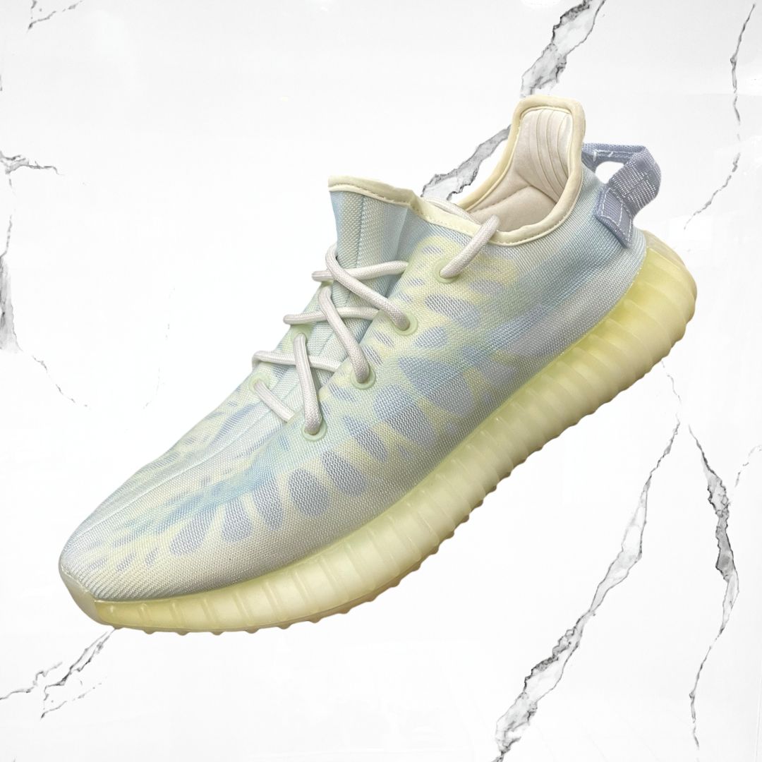 Yeezy Boost 350 V2 Mono Ice (De Uso) - Urban Utility