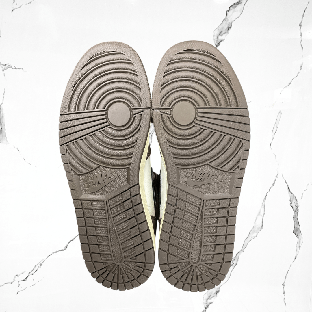 Jordan 1 High OG Travis Scott Mocha (De Uso) - Urban Utility