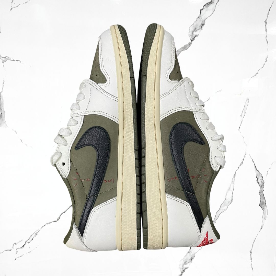 Jordan 1 Low Travis Scott Medium Olive (De Uso) - Urban Utility