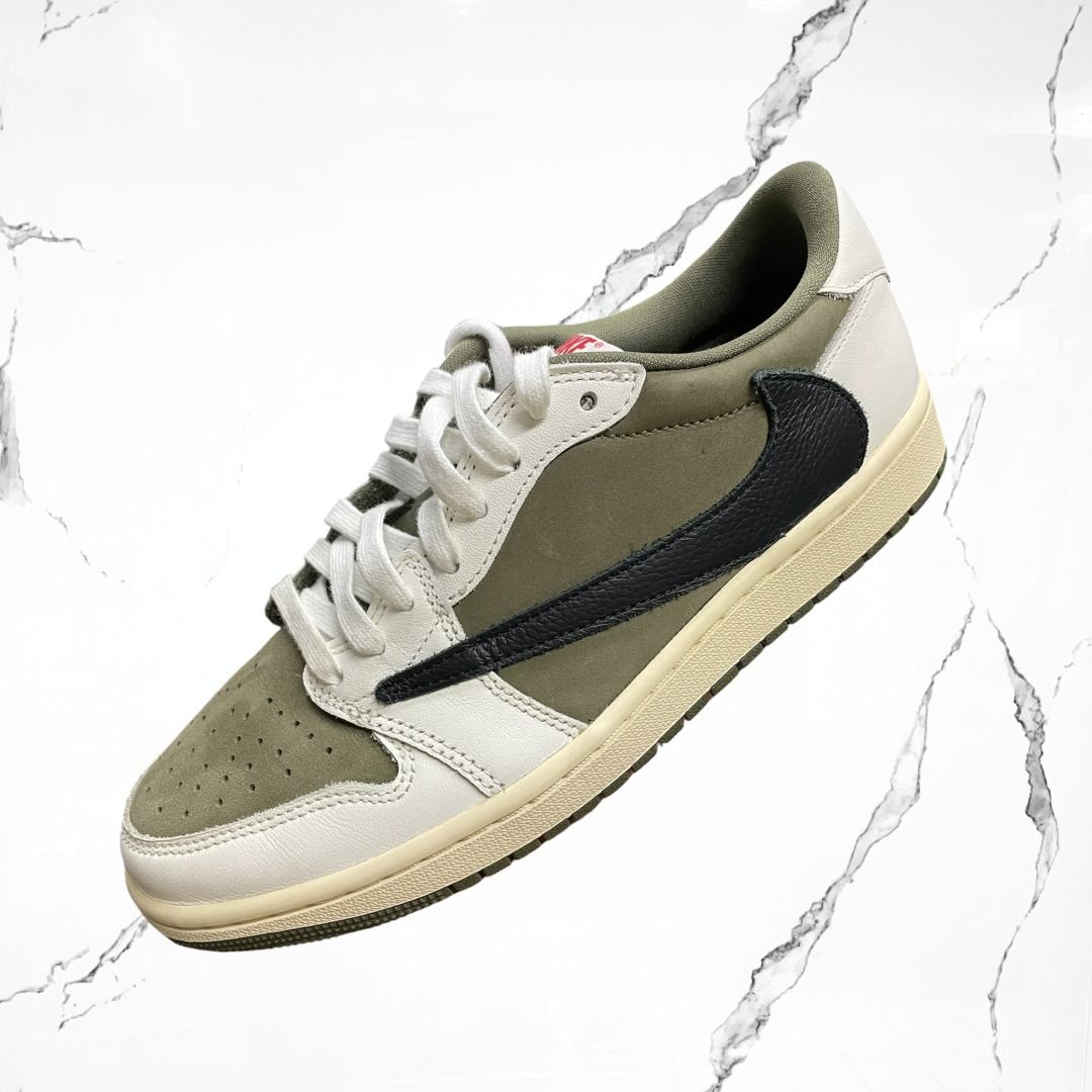 Jordan 1 Low Travis Scott Medium Olive (De Uso) - Urban Utility