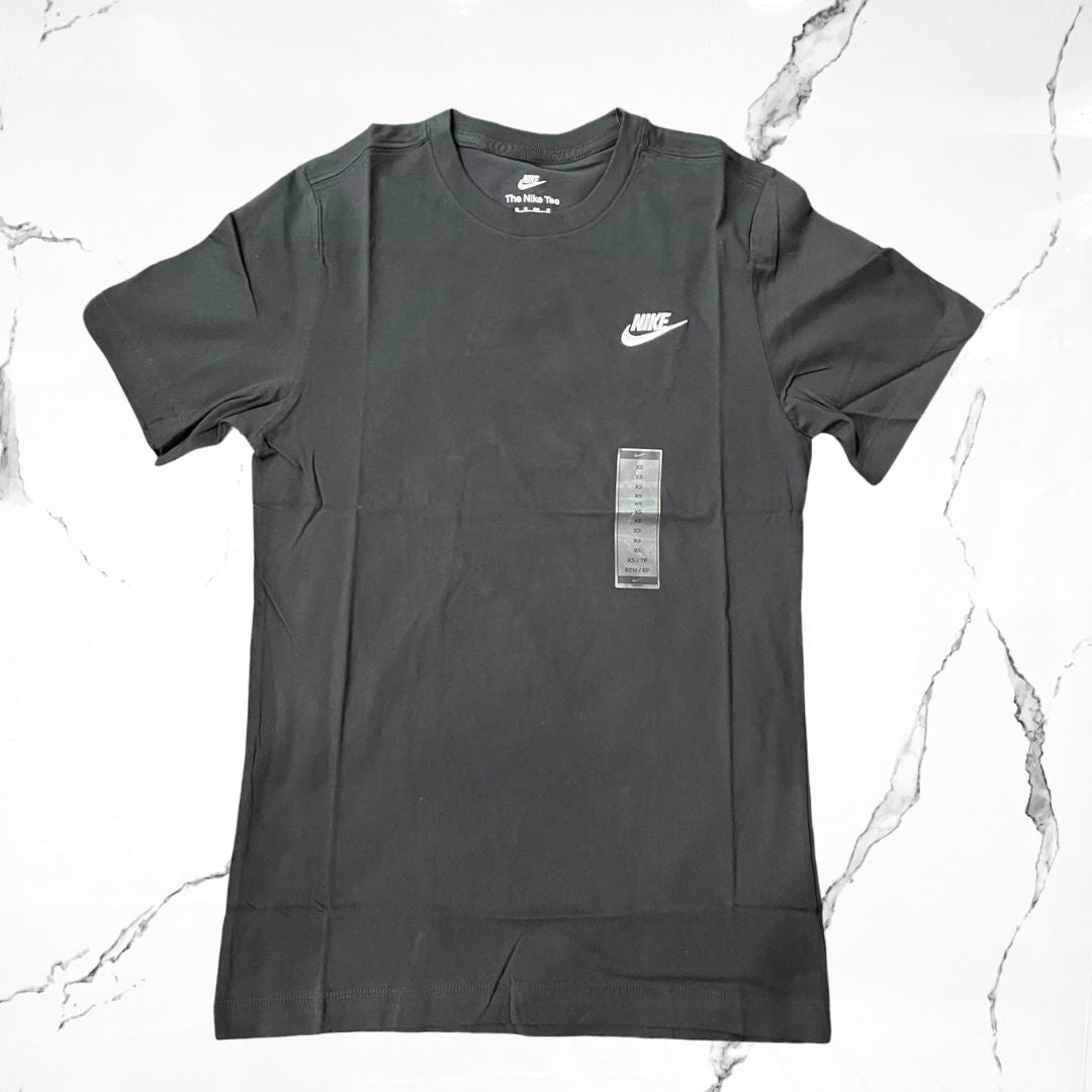 Nike Sportswear Club Black T-shirt - Urban Utility