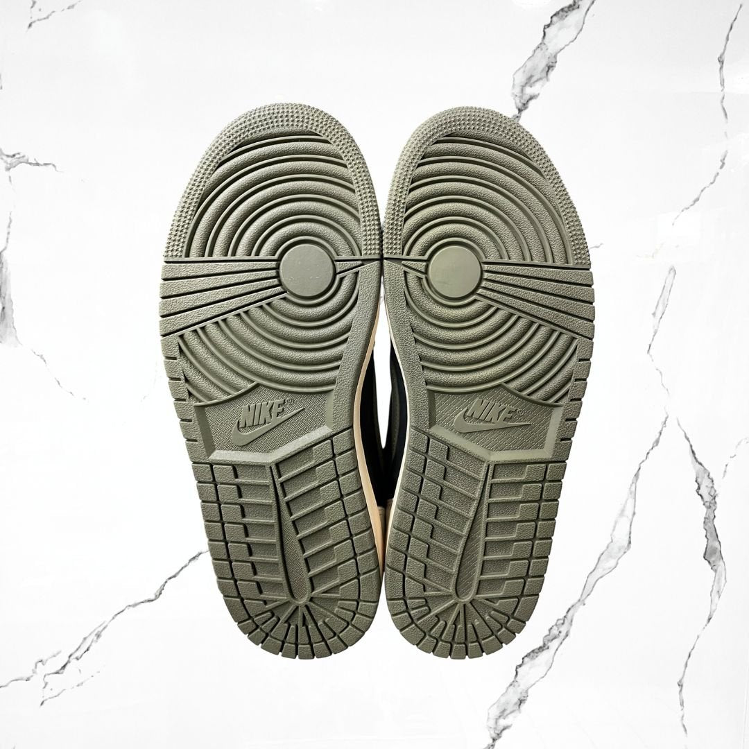 Jordan 1 Low OG Travis Scott Olive (W) (De Uso)